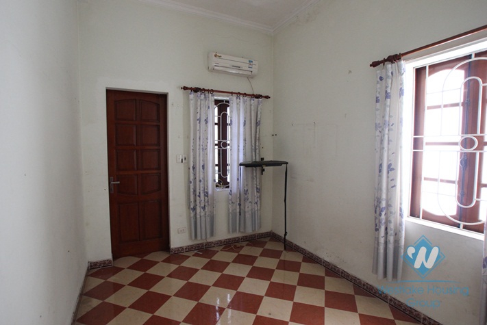 House for rent in Tay Ho Hanoi with 4 bedrooms and large garden at Westlake area